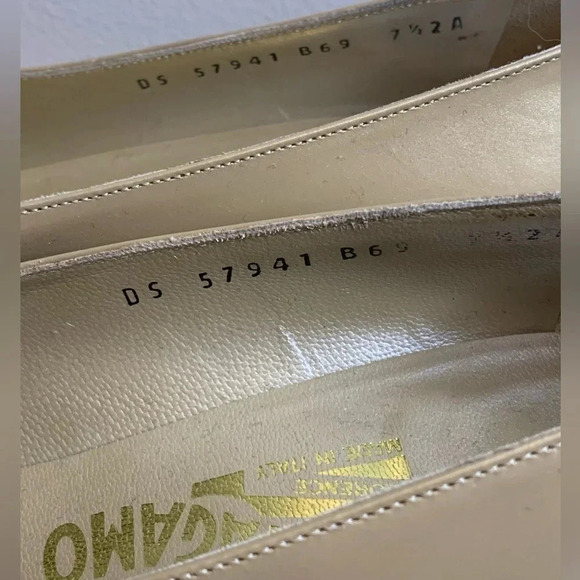 Salvatore Ferragamo Gold Vintage Heels Size 7.5 - Picture 2 of 6